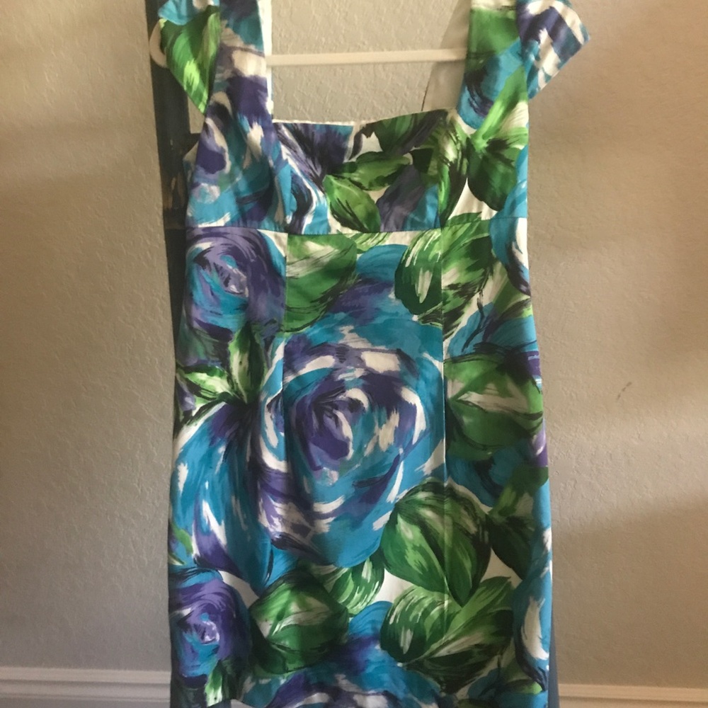 Cute tie back summer dress